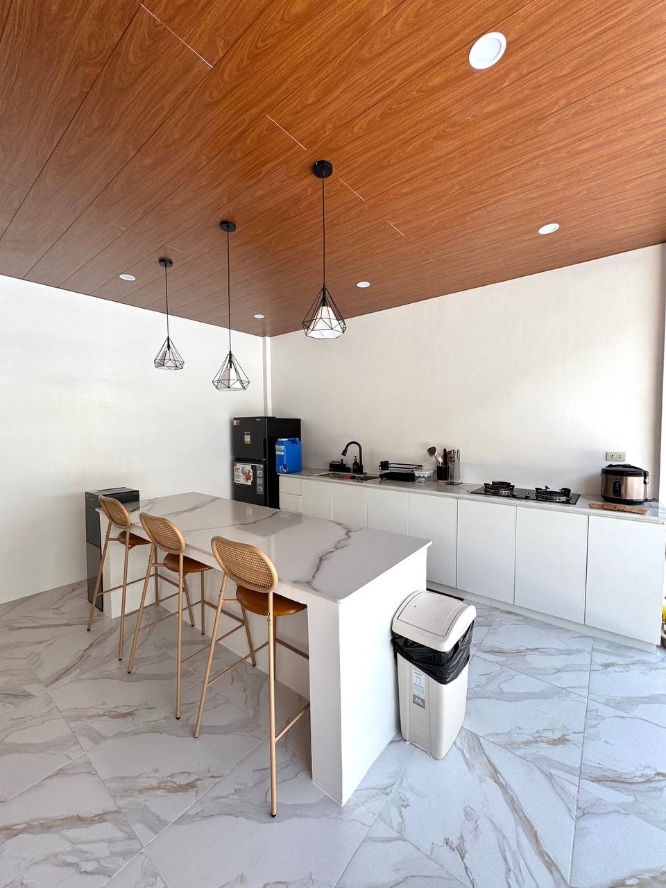 Dining 2